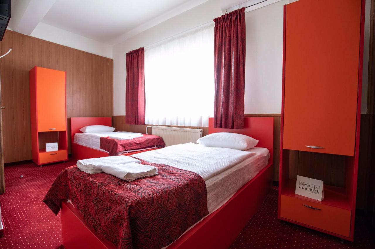 Népliget Hotel Budapest Exteriör bild